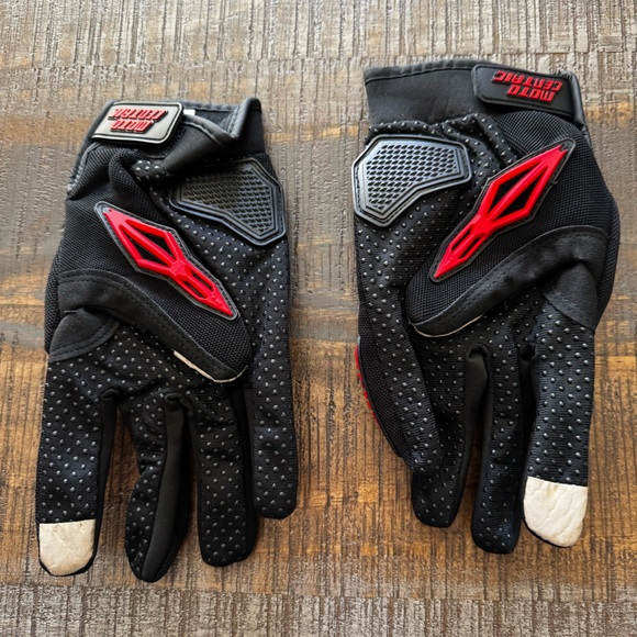 NWT Motorcycle Gloves for Men and Women, Full Finger Touchscreen XXL Red & Black - Picture 2 of 6